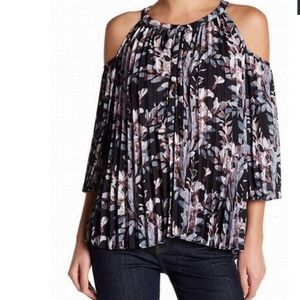 Harlow & Graham pleated floral cold shoulder blouse